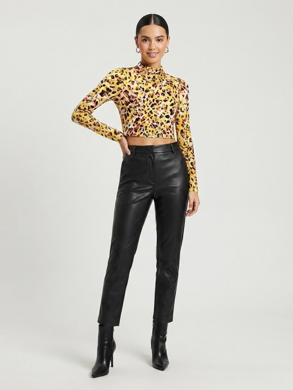 Leopard Print Long Sleeve Crop Tee Size L Juniors